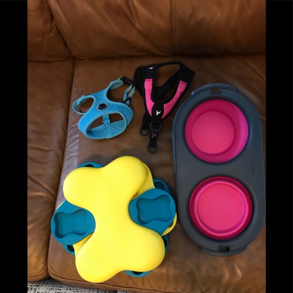 Other - 3-tiered rotating feeder for dogs